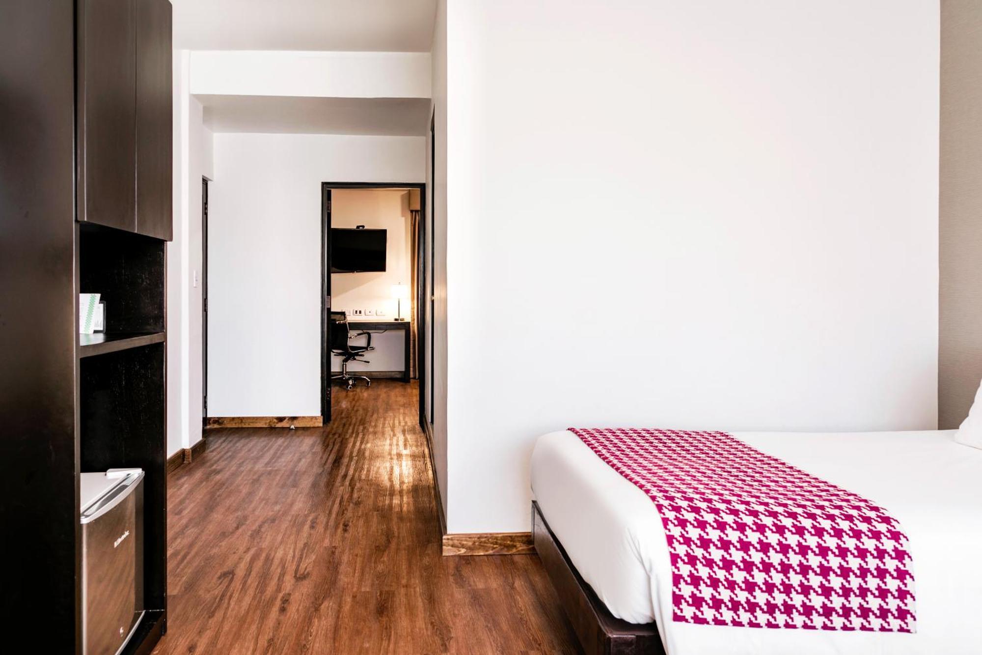 Wyndham Costa Del Sol Piura Hotel Bagian luar foto