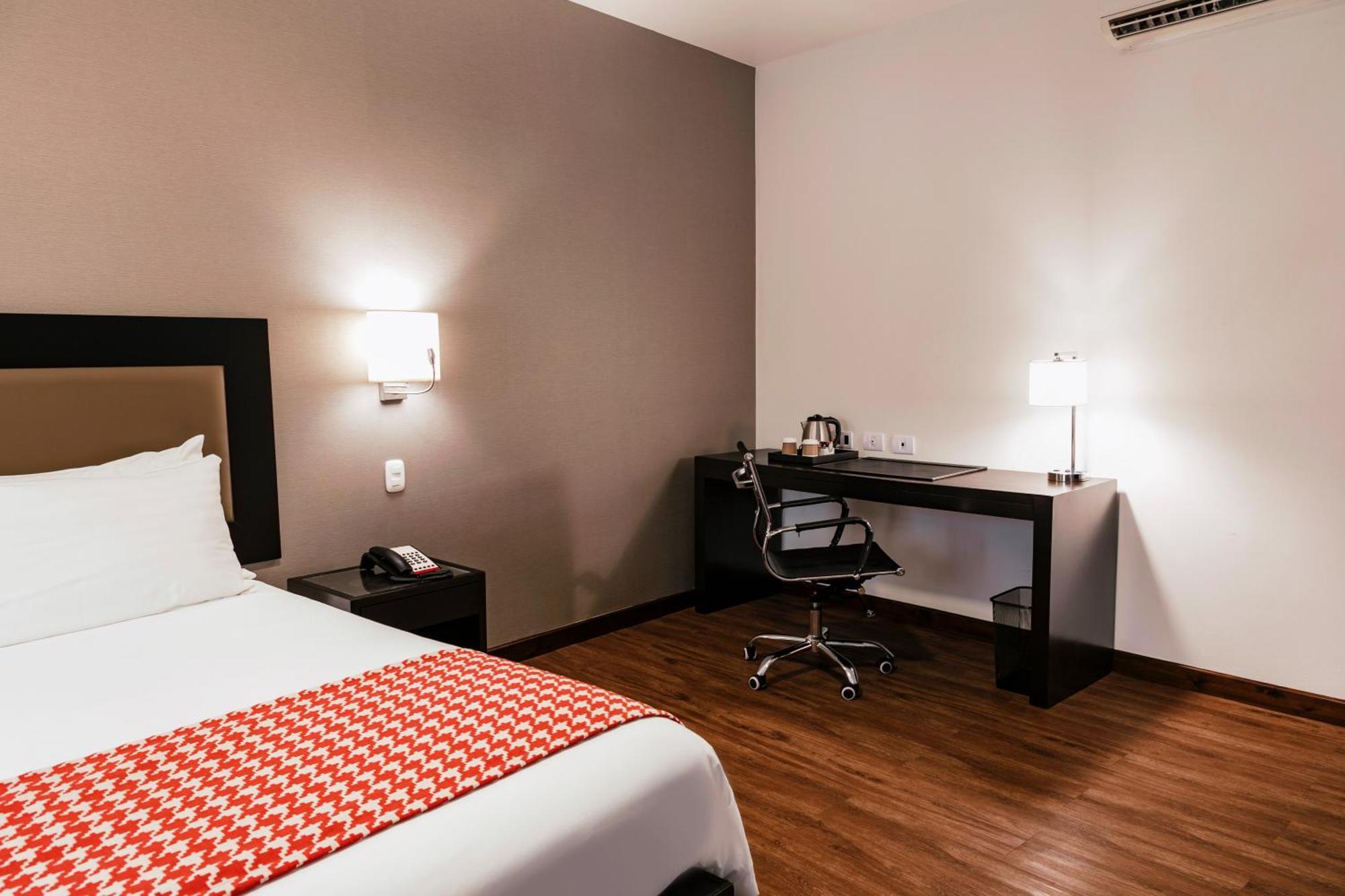 Wyndham Costa Del Sol Piura Hotel Bagian luar foto