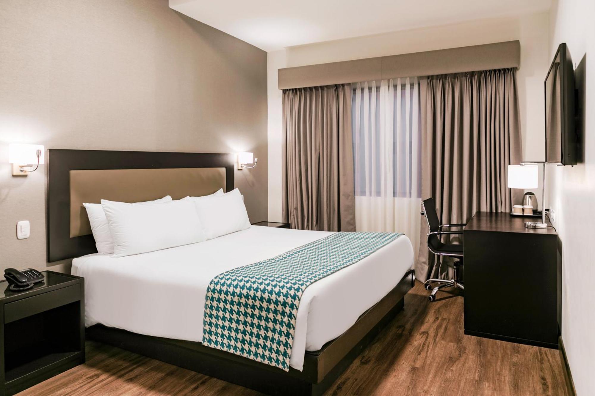 Wyndham Costa Del Sol Piura Hotel Bagian luar foto